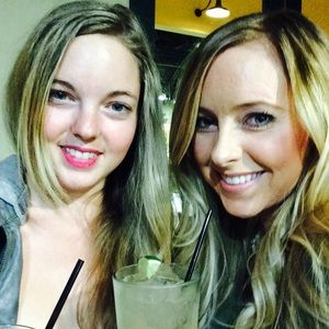 Meet your Posher, Caitlin